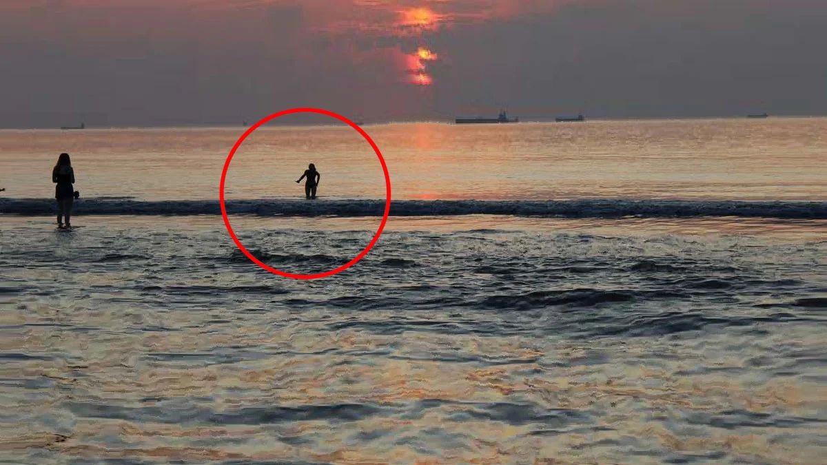 Is it dangerous to swim at the beach at night