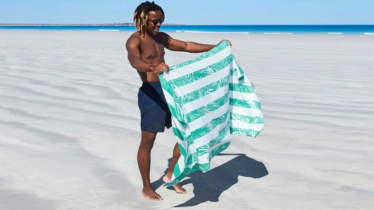 What is the best beach towel size